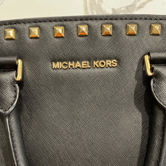 Black Michael Kors Handbag - Picture 3 of 9